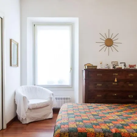 Romantic Flat Navigli Darsena Daire